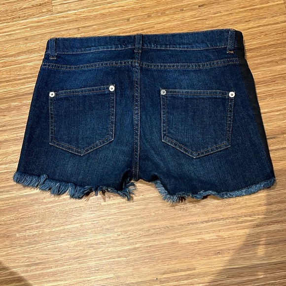 NWOT April, May Jean Shorts size 26 - Picture 4 of 5